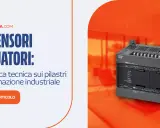 Un PLC OMRON CP2E, un componente chiave per l'automazione industriale, in primo piano.