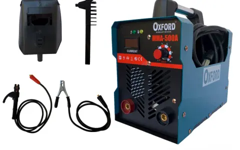 Saldatrice a elettrodo Oxford MMA-500A con maschera, pinze e spazzola. Guida alla scelta per il tuo progetto.