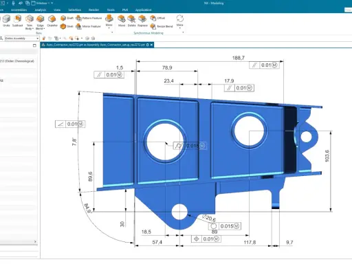 Componente metallico blu con quote e tolleranze, parte di un progetto di cad meccanico.