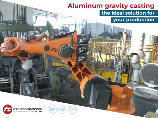 Robot KUKA esegue la fusione di alluminio in fonderia, un processo automatizzato per la produzione di alta qualità.