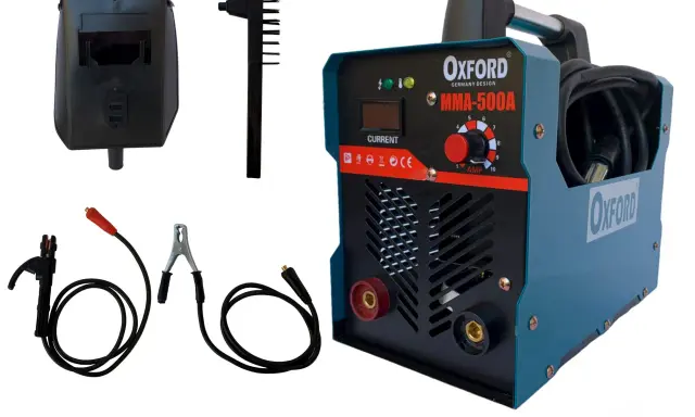 Saldatrice a elettrodo Oxford MMA-500A con maschera, pinze e spazzola. Guida alla scelta per il tuo progetto.